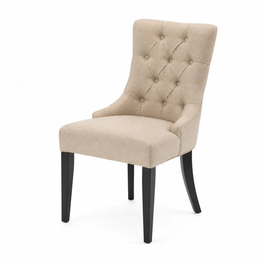 Chaise en bois avec revêtement en lin beige